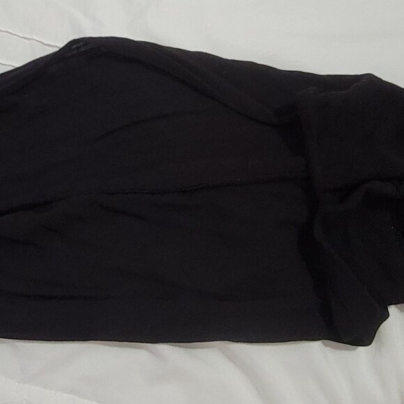 Super Cute Medium Xhilaration Lined Black Lace (at top) Dress. Split long sleeve - Picture 10 of 10